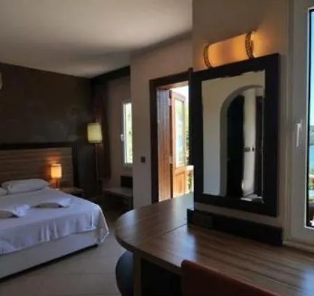 Szálloda Ayvalik Beach Hotel 3*