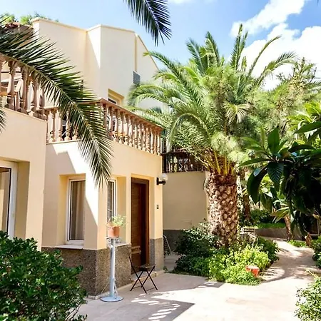 Ayvalik Beach Hotel 3*