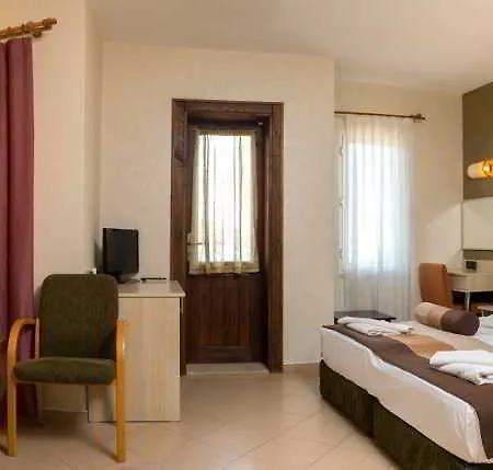 Ayvalik Beach Hotel 3*