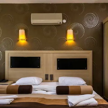 Ayvalik Beach Hotel 3* Айвалык