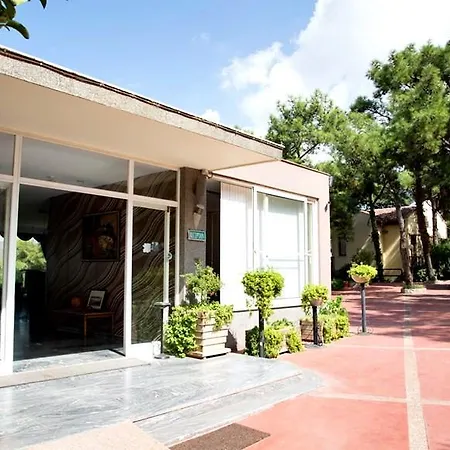Ayvalik Beach Hotel Отель