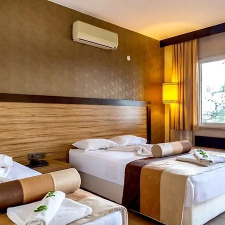 Ayvalik Beach Hotel 3* Ayvalı