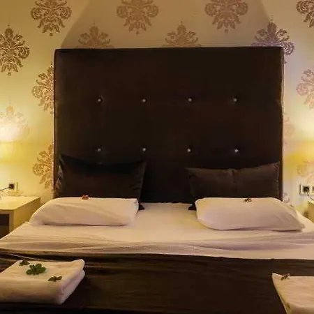 Отель Ayvalik Beach Hotel