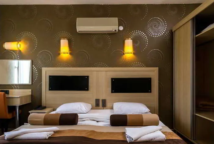 Ayvalik Beach Hotel 3* Ayvalı